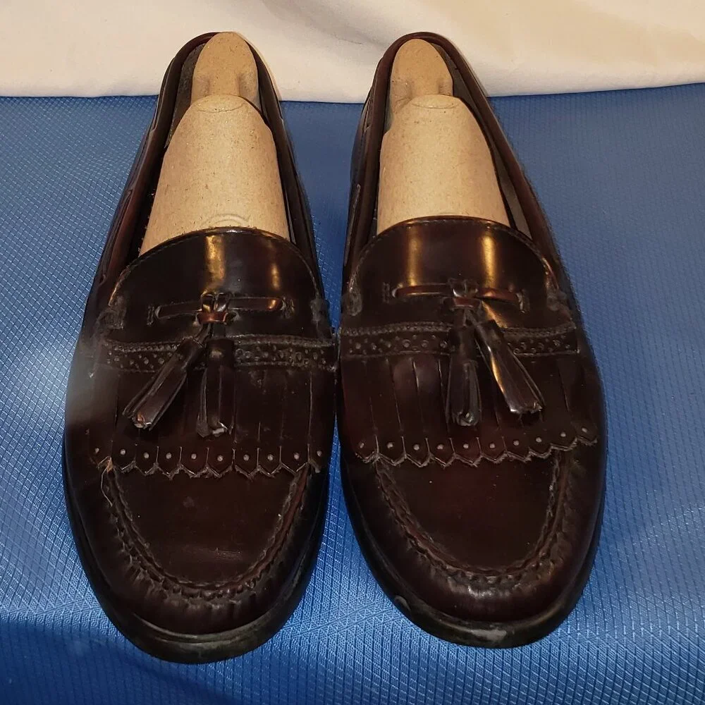 BASS Men's Burgundy Leather Kilted Tassel Loafers - 10D